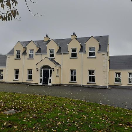 Single Or Twin Room In Lovely Country Residence Nobber Bagian luar foto