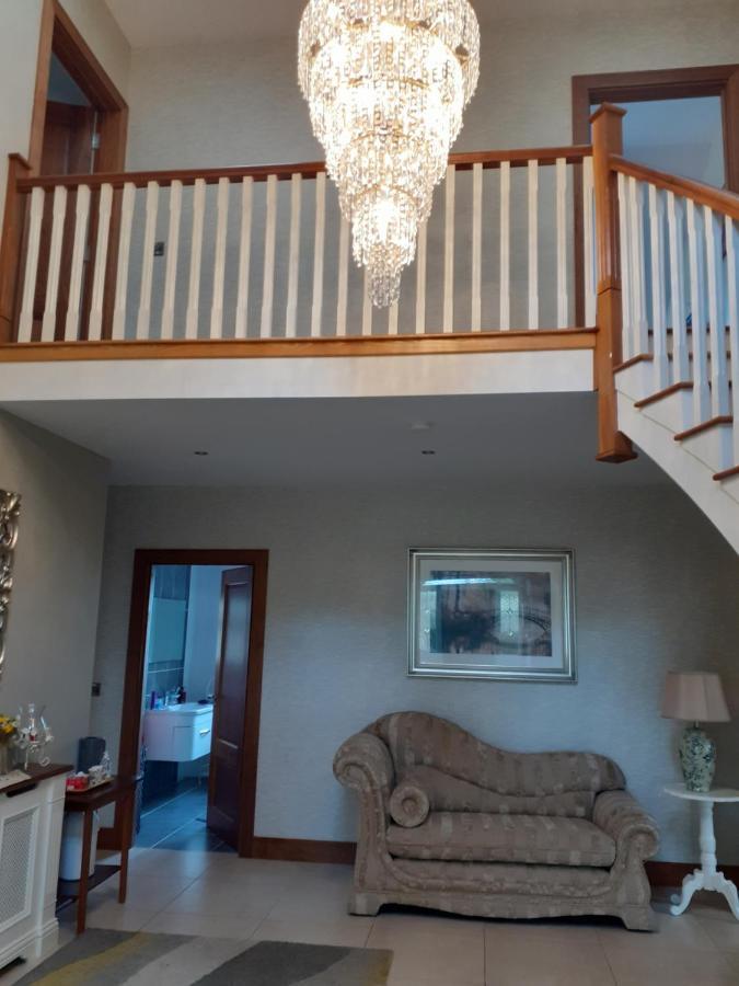 Single Or Twin Room In Lovely Country Residence Nobber Bagian luar foto